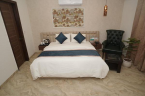 Hotel Chandigarh Heights - Airport Road Manali Highway Transit Hotel
